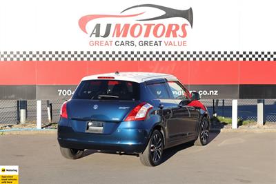 2015 Suzuki Swift - Thumbnail