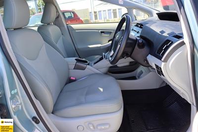 2012 Toyota Prius - Thumbnail