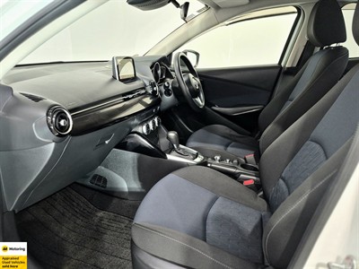 2015 Mazda Demio - Thumbnail