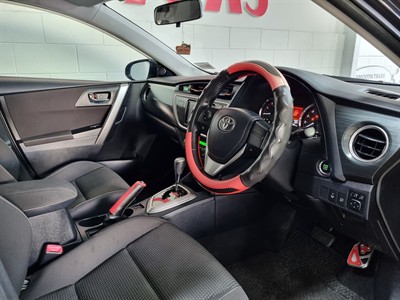 2014 Toyota Auris - Thumbnail