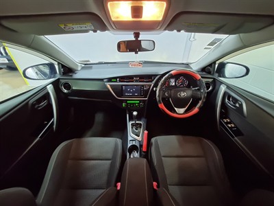 2014 Toyota Auris - Thumbnail