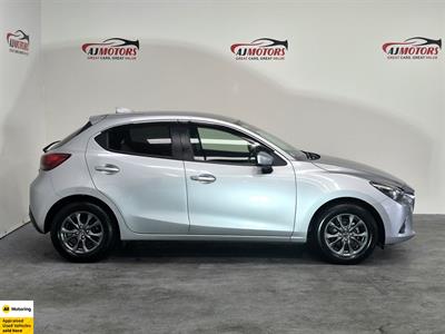 2017 Mazda Demio - Thumbnail