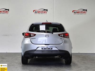 2017 Mazda Demio - Thumbnail