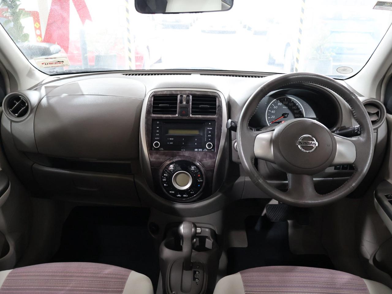 2017 Nissan March