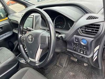2017 Toyota Noah - Thumbnail