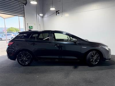 2020 Toyota Corolla - Thumbnail