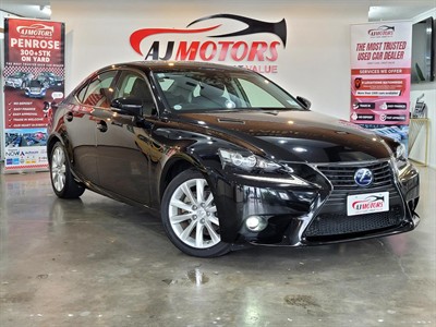 2015 Lexus IS 300h