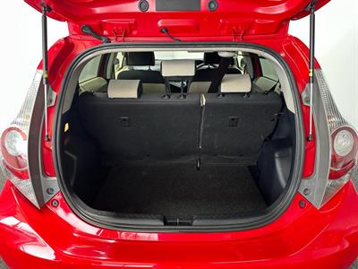 2014 Toyota Aqua - Thumbnail