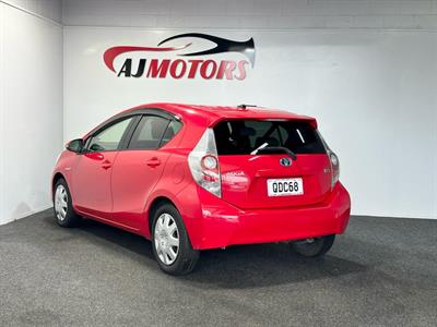 2014 Toyota Aqua - Thumbnail