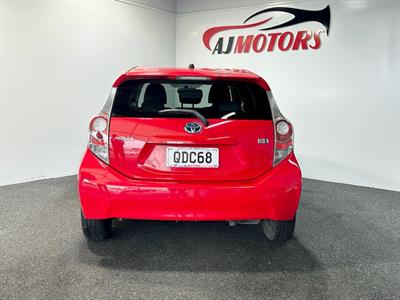 2014 Toyota Aqua - Thumbnail