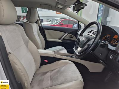 2013 Toyota Avensis - Thumbnail