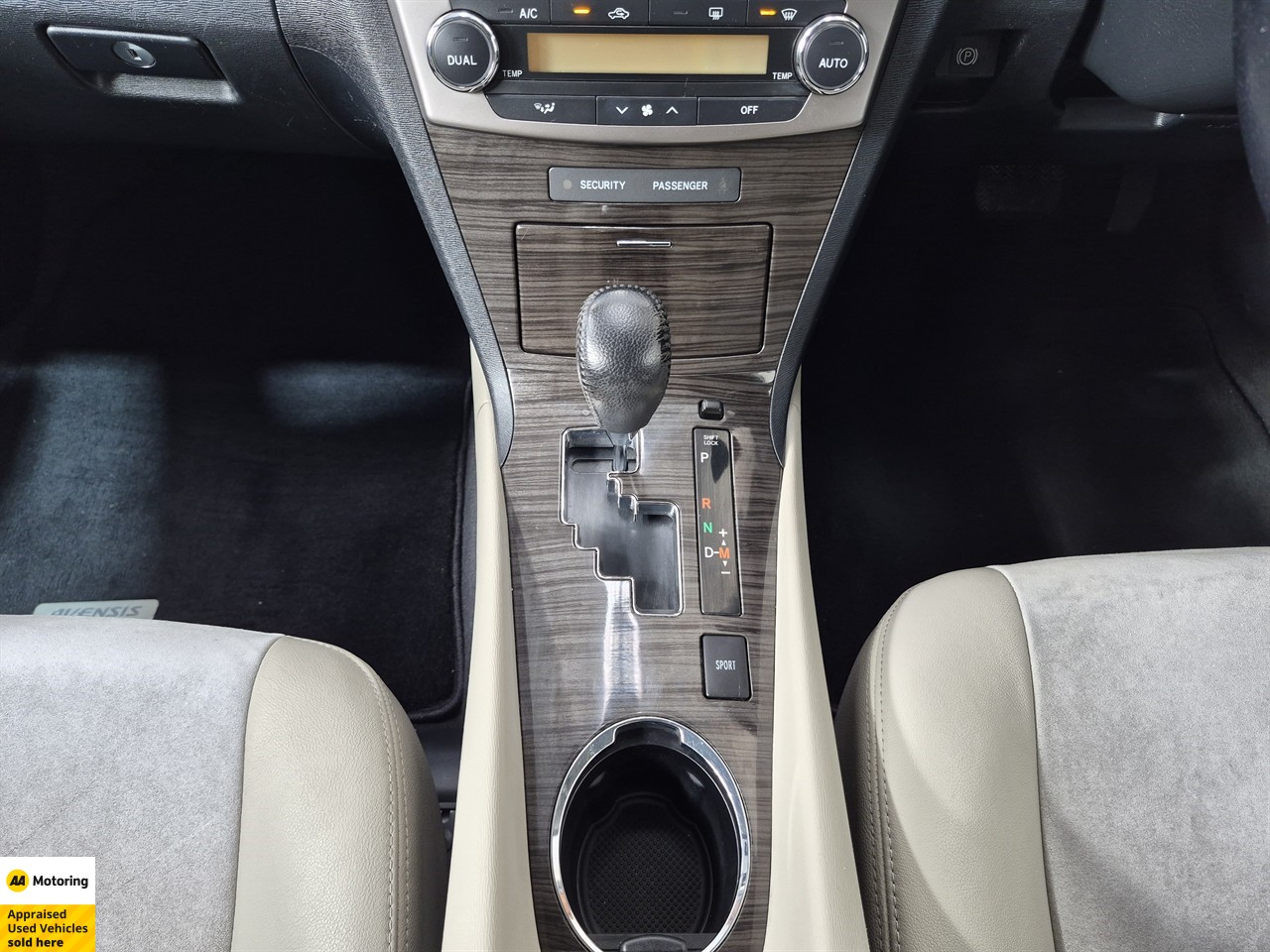 2013 Toyota Avensis