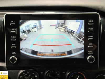 2023 Toyota Hilux - Thumbnail