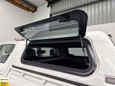 2023 Toyota Hilux - Thumbnail