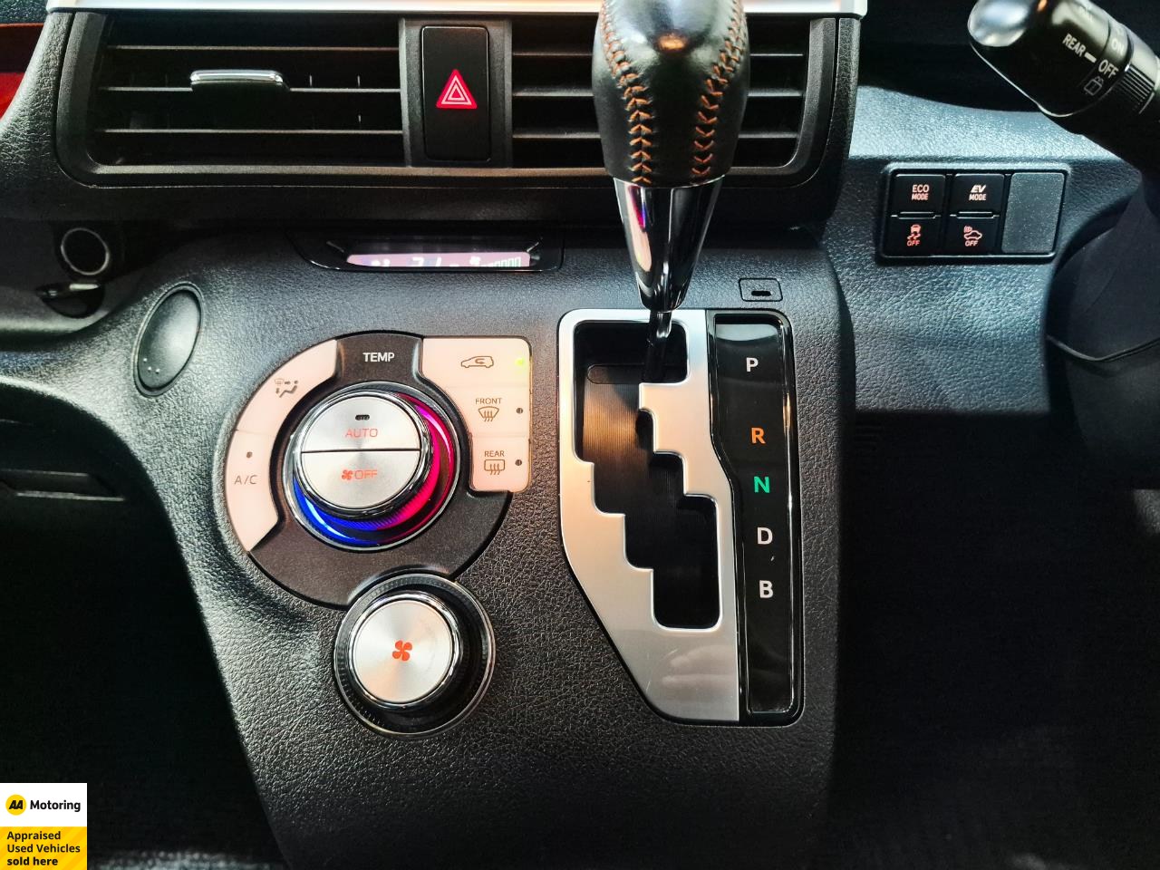 2018 Toyota Sienta
