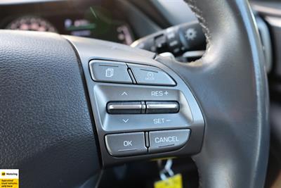 2022 Hyundai IONIQ - Thumbnail