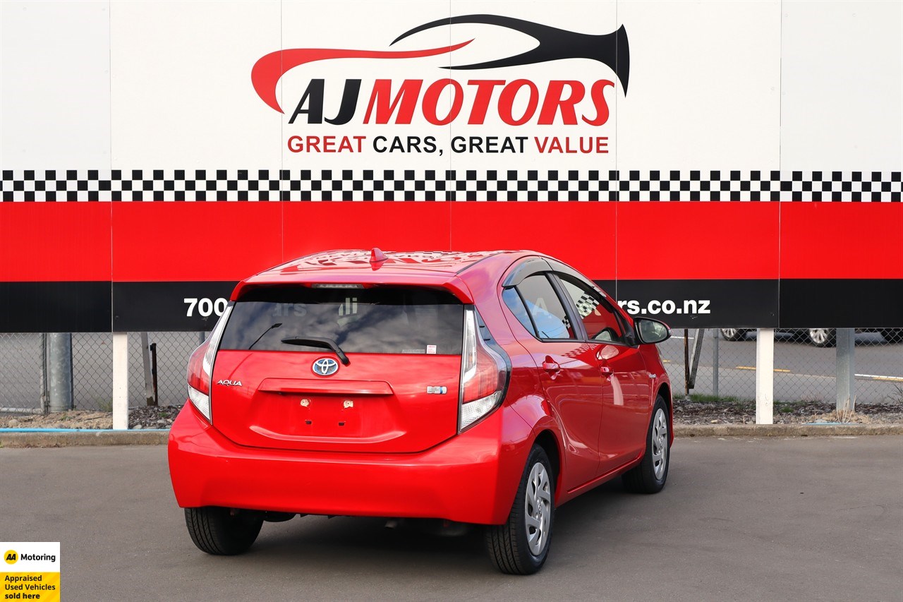 2015 Toyota Aqua