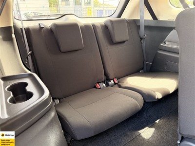 2022 Mitsubishi Outlander - Thumbnail