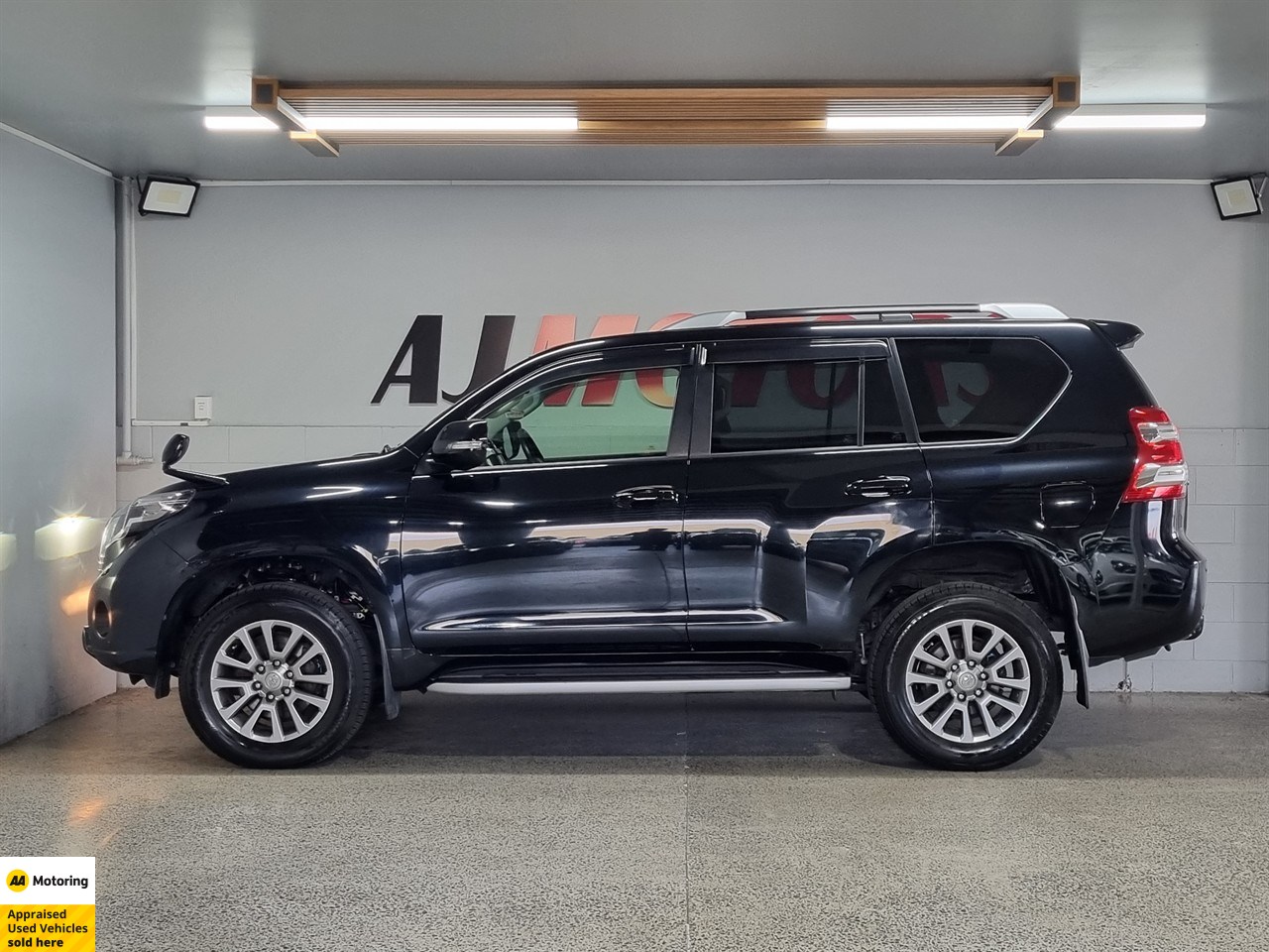 2017 Toyota Land Cruiser Prado