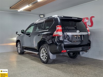 2017 Toyota Land Cruiser Prado - Thumbnail