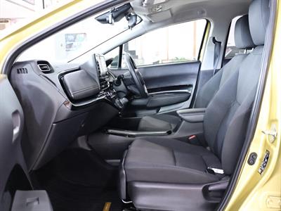 2021 Toyota Aqua - Thumbnail