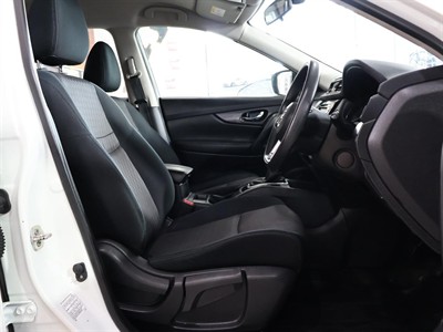 2022 Nissan X-Trail - Thumbnail