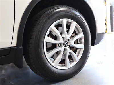 2022 Nissan X-Trail - Thumbnail