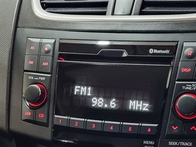 2012 Suzuki Swift - Thumbnail