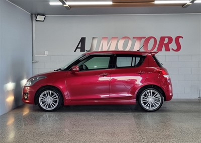 2012 Suzuki Swift - Thumbnail