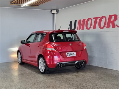 2012 Suzuki Swift - Thumbnail