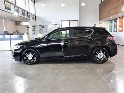 2012 Lexus CT 200h - Thumbnail