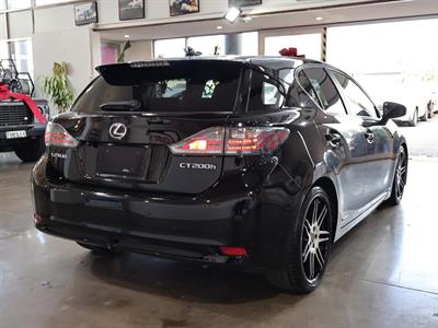 2012 Lexus CT 200h - Thumbnail