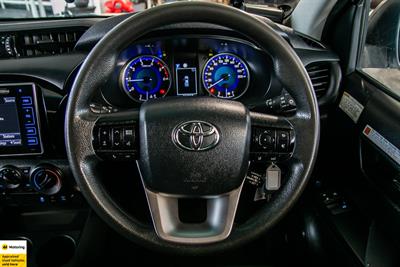 2020 Toyota Hilux - Thumbnail