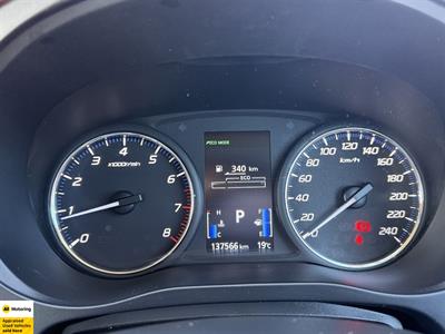 2022 Mitsubishi Outlander - Thumbnail