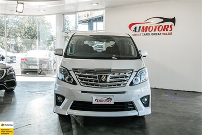 2014 Toyota Alphard - Thumbnail