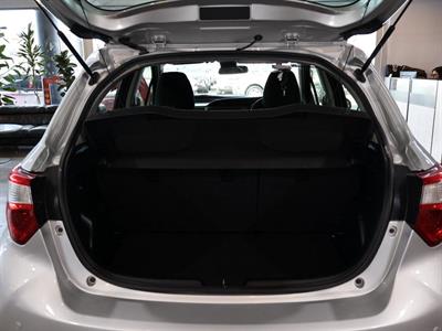 2018 Toyota Yaris - Thumbnail