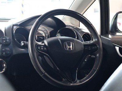 2013 Honda FIT SHUTTLE HYBRID - Thumbnail