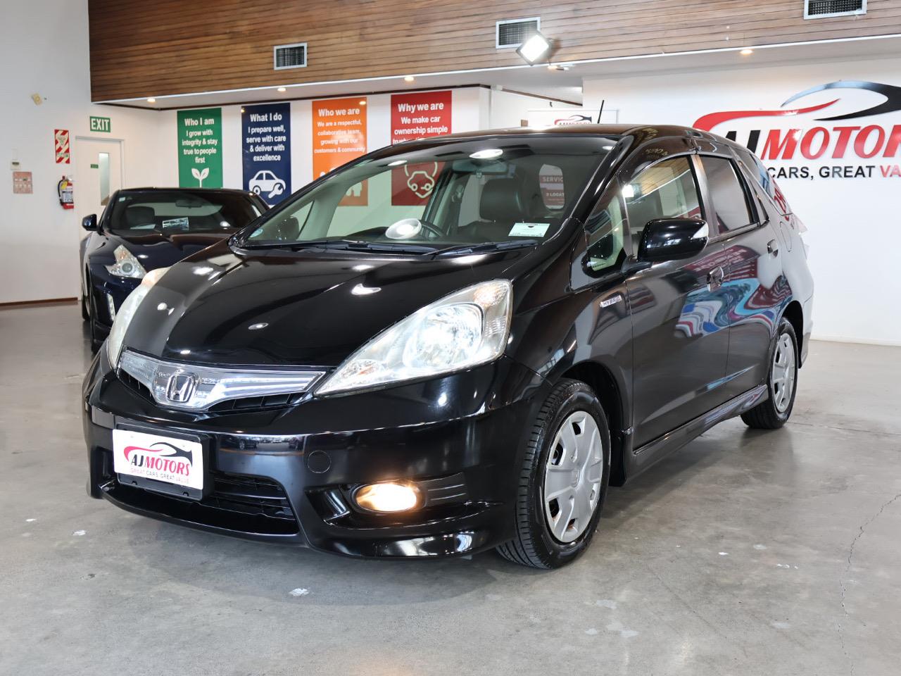 2013 Honda FIT SHUTTLE HYBRID