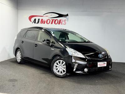 2013 Toyota Prius - Thumbnail