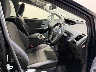 2013 Toyota Prius - Thumbnail
