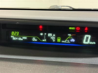 2013 Toyota Prius - Thumbnail