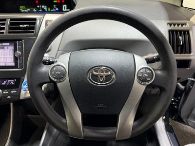 2013 Toyota Prius - Thumbnail
