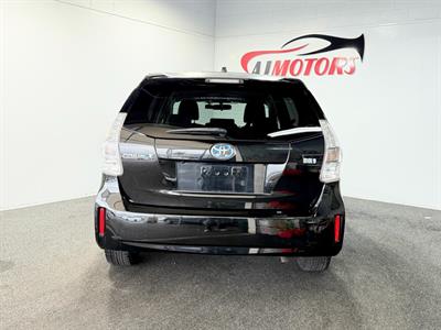 2013 Toyota Prius - Thumbnail