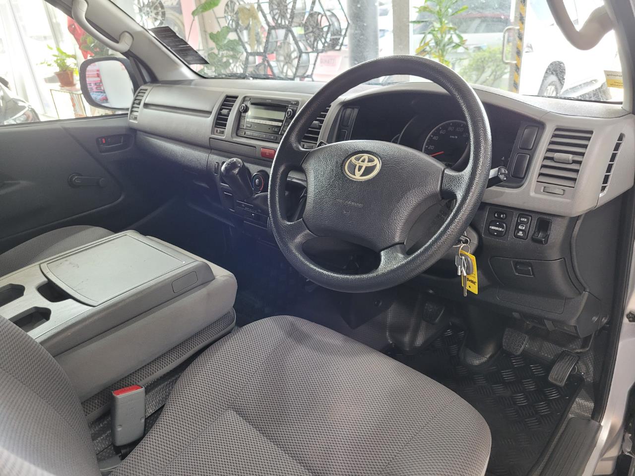 2009 Toyota Hiace