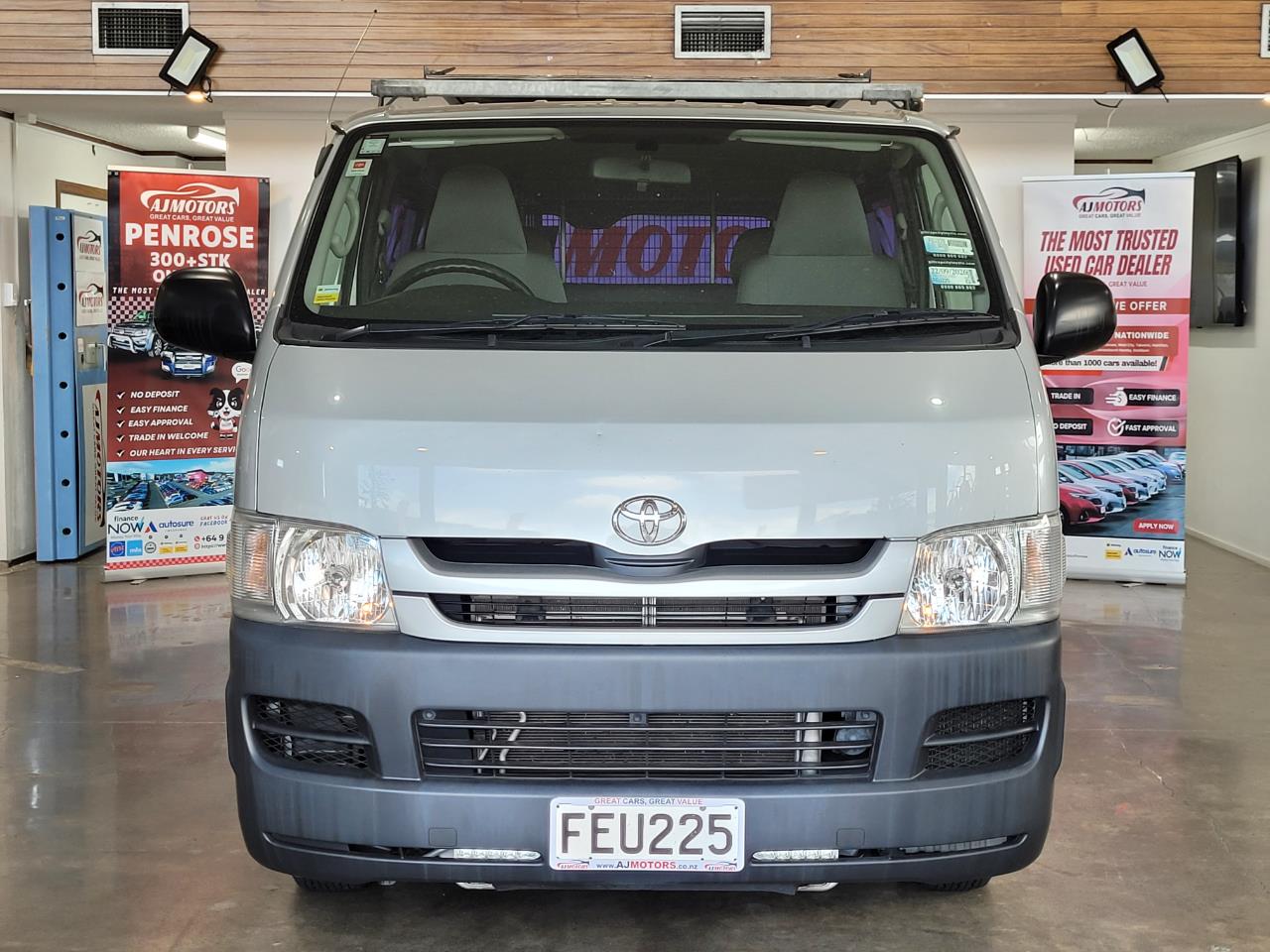 2009 Toyota Hiace