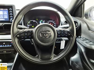 2021 Toyota Yaris - Thumbnail