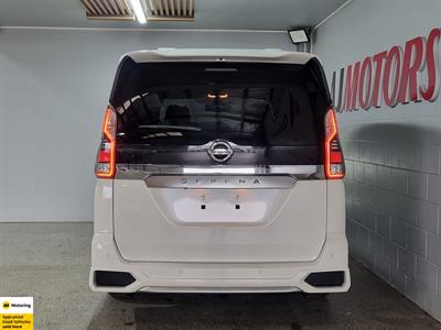 2018 Nissan Serena - Thumbnail