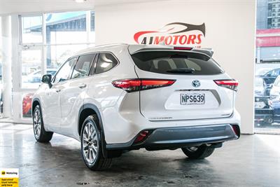 2021 Toyota Highlander - Thumbnail