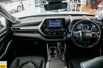 2021 Toyota Highlander - Thumbnail