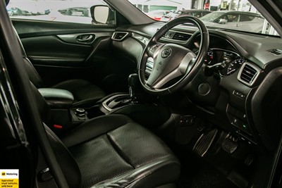 2017 Nissan X-Trail - Thumbnail